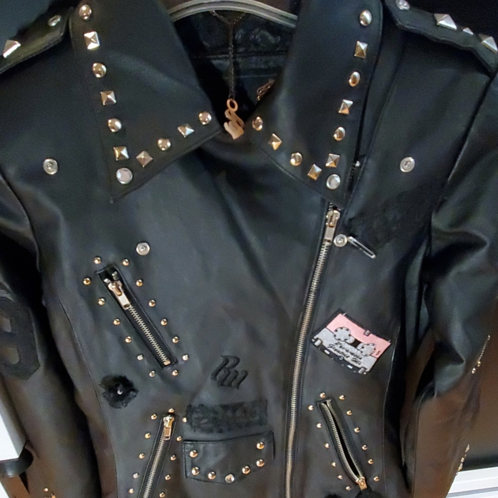 Jacket - Picture 2 of 5